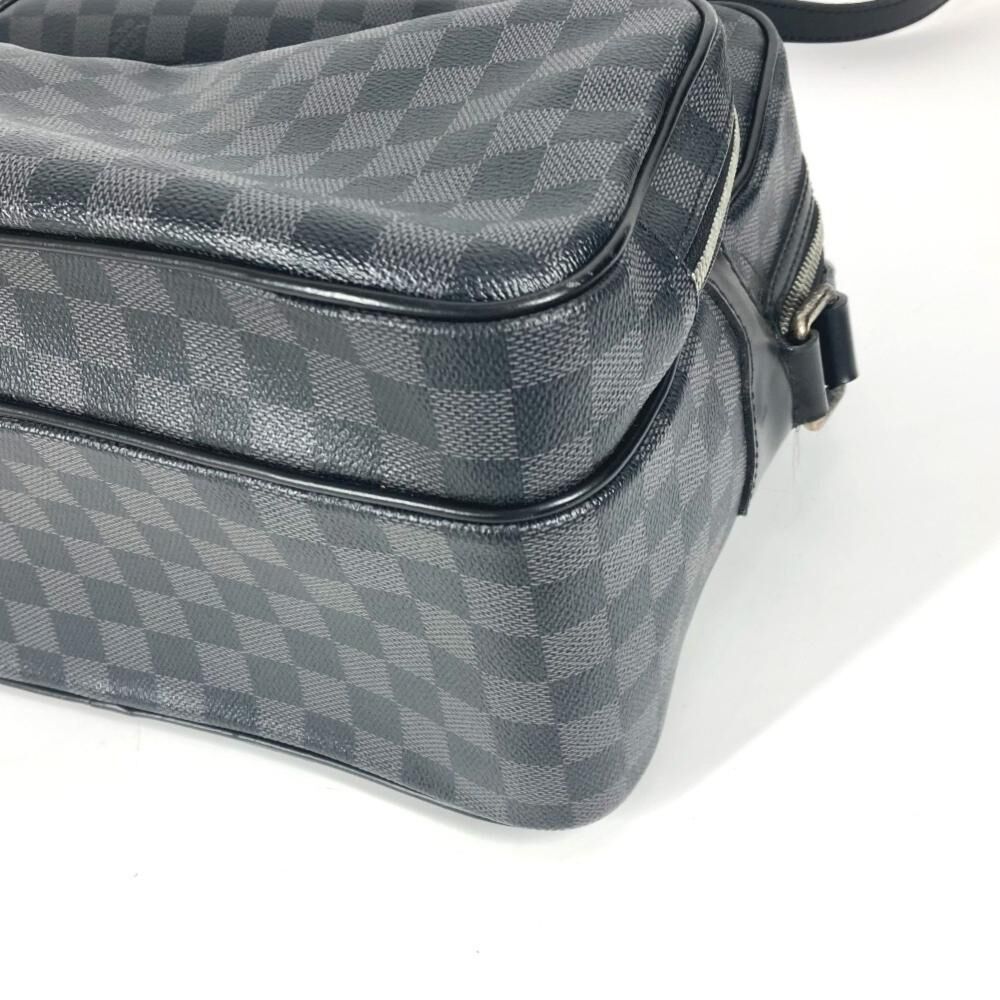 Louis Vuitton Messenger