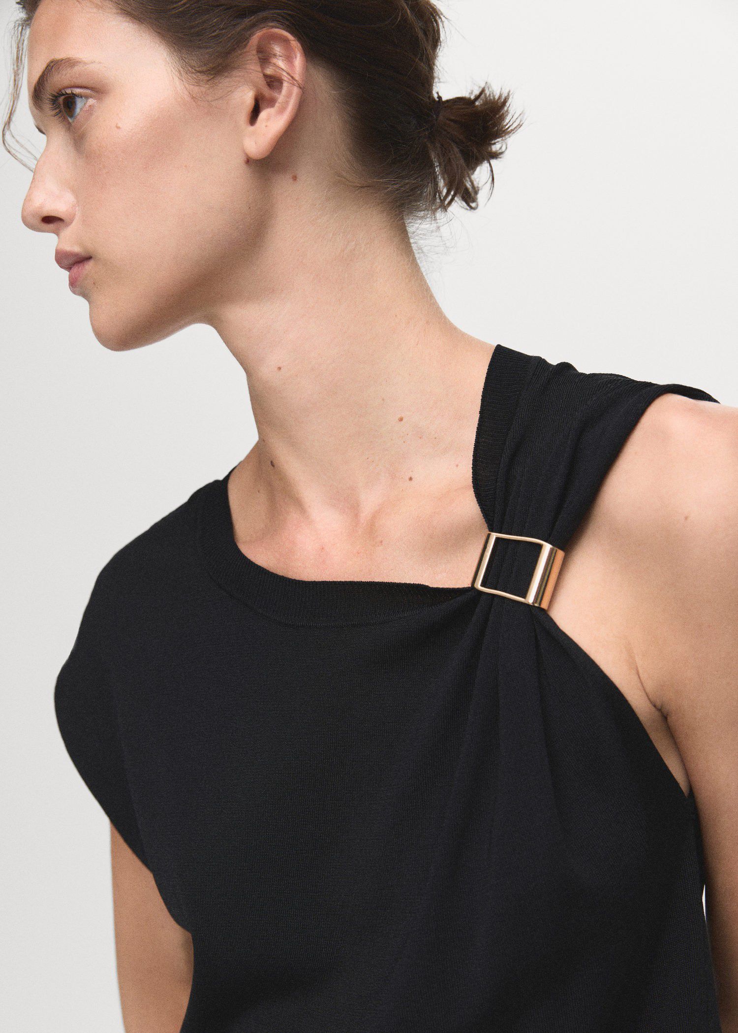 Short-sleeve jumper with metallic d