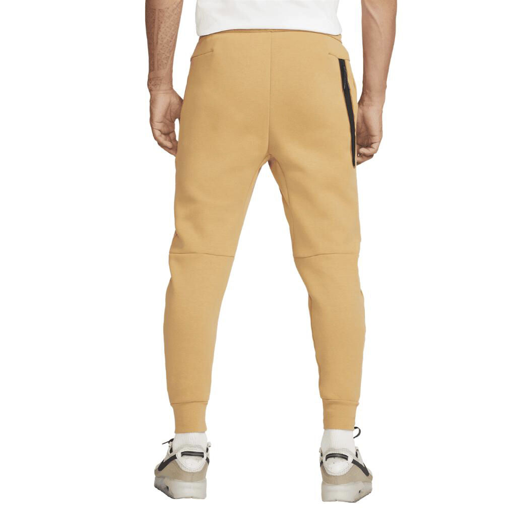 sportswear tech fleece winterized joggers