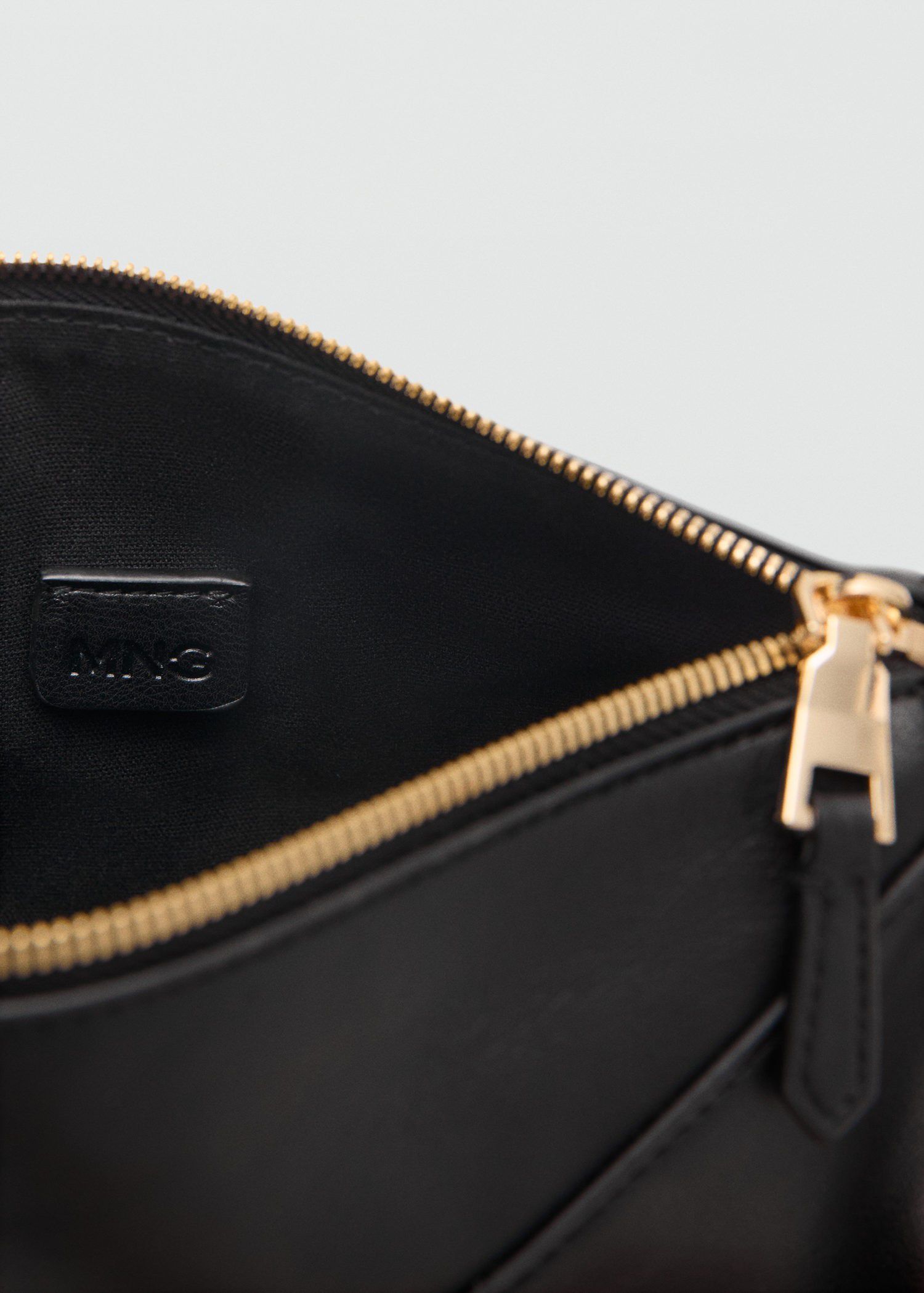 Rectangular crossbody bag