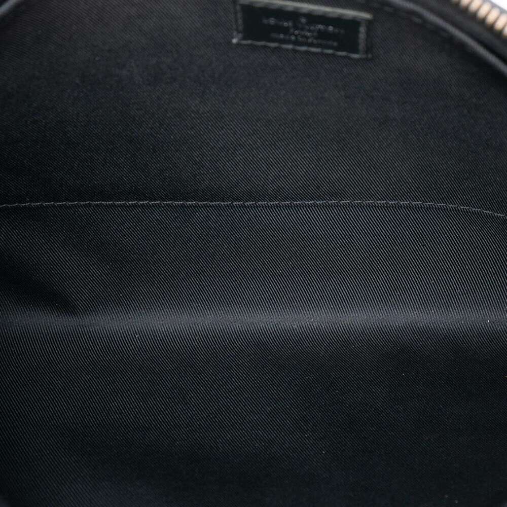 Louis Vuitton Clutch