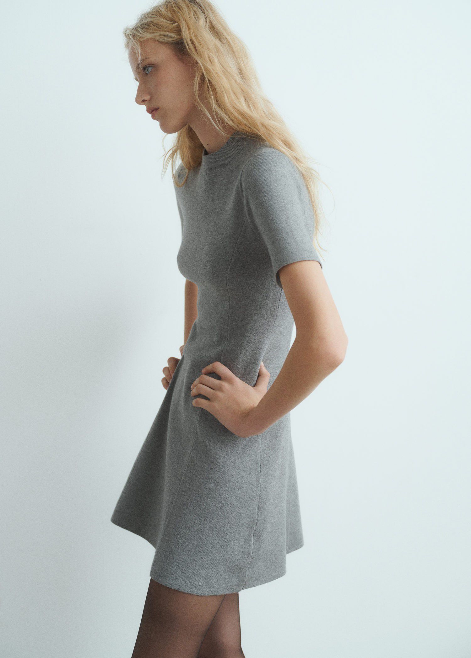 Fine-knit flared dress