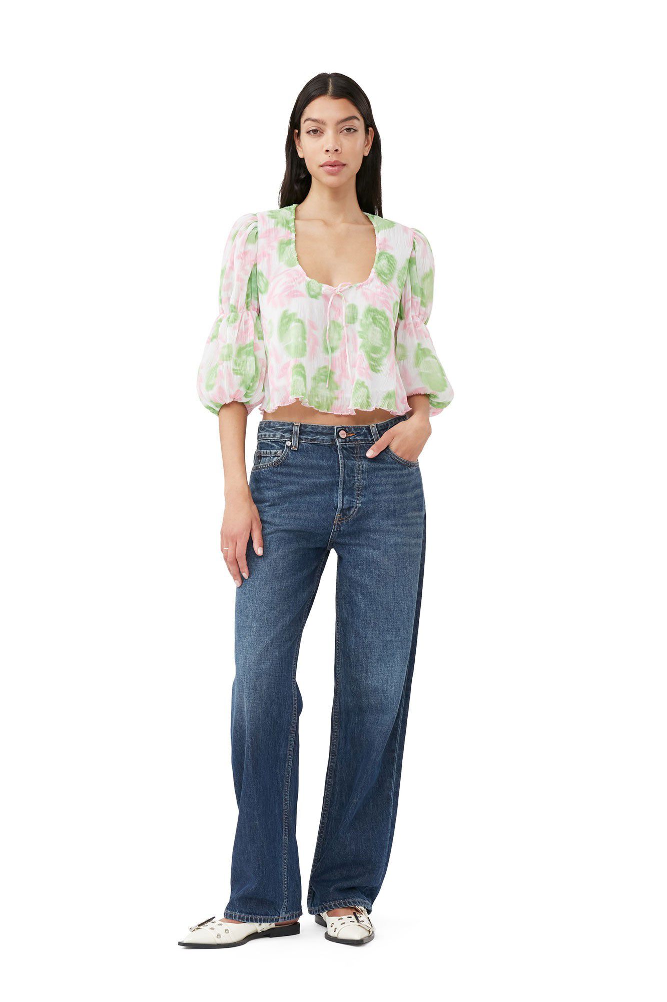 Pleated Georgette U-neck Bluse