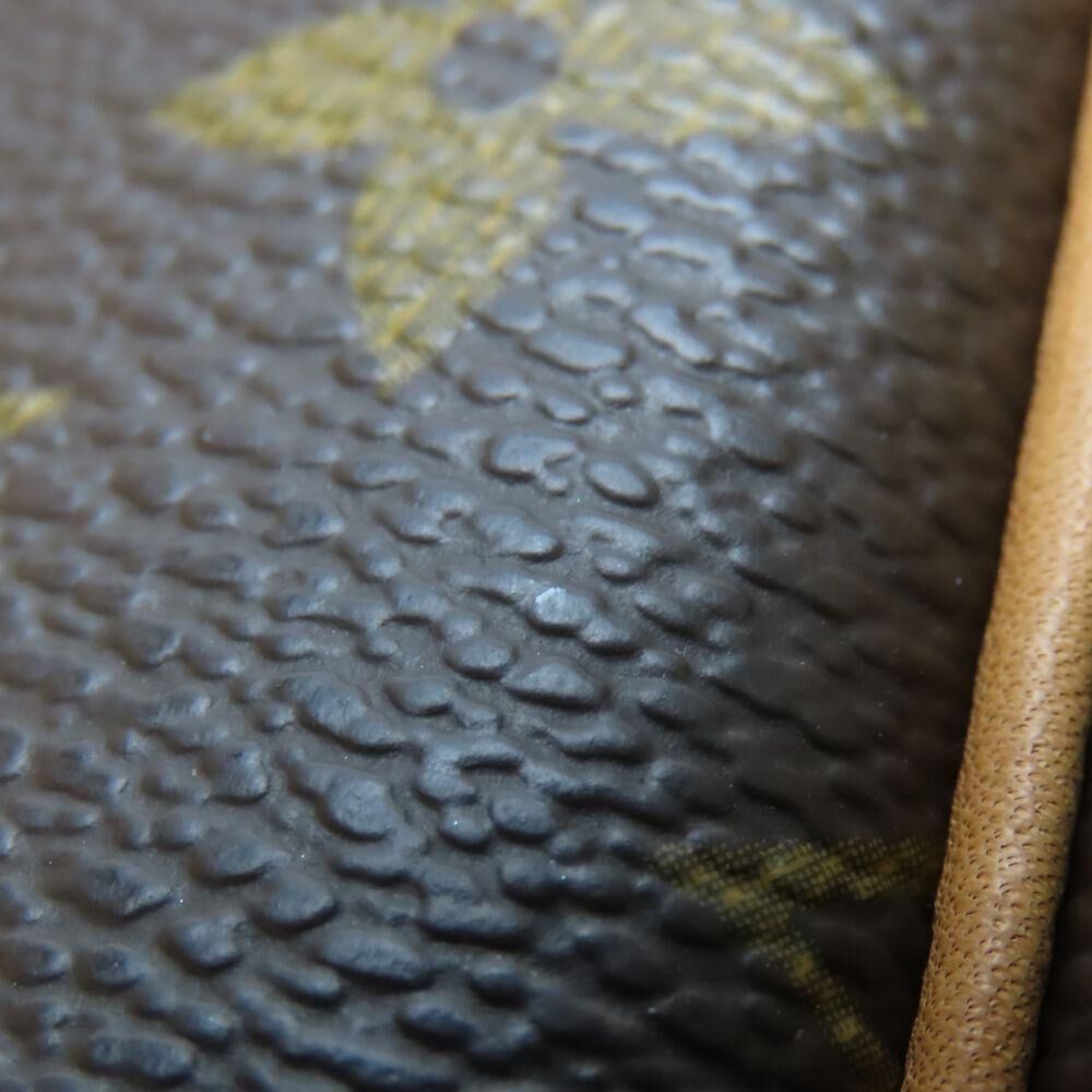 Louis Vuitton Reporter