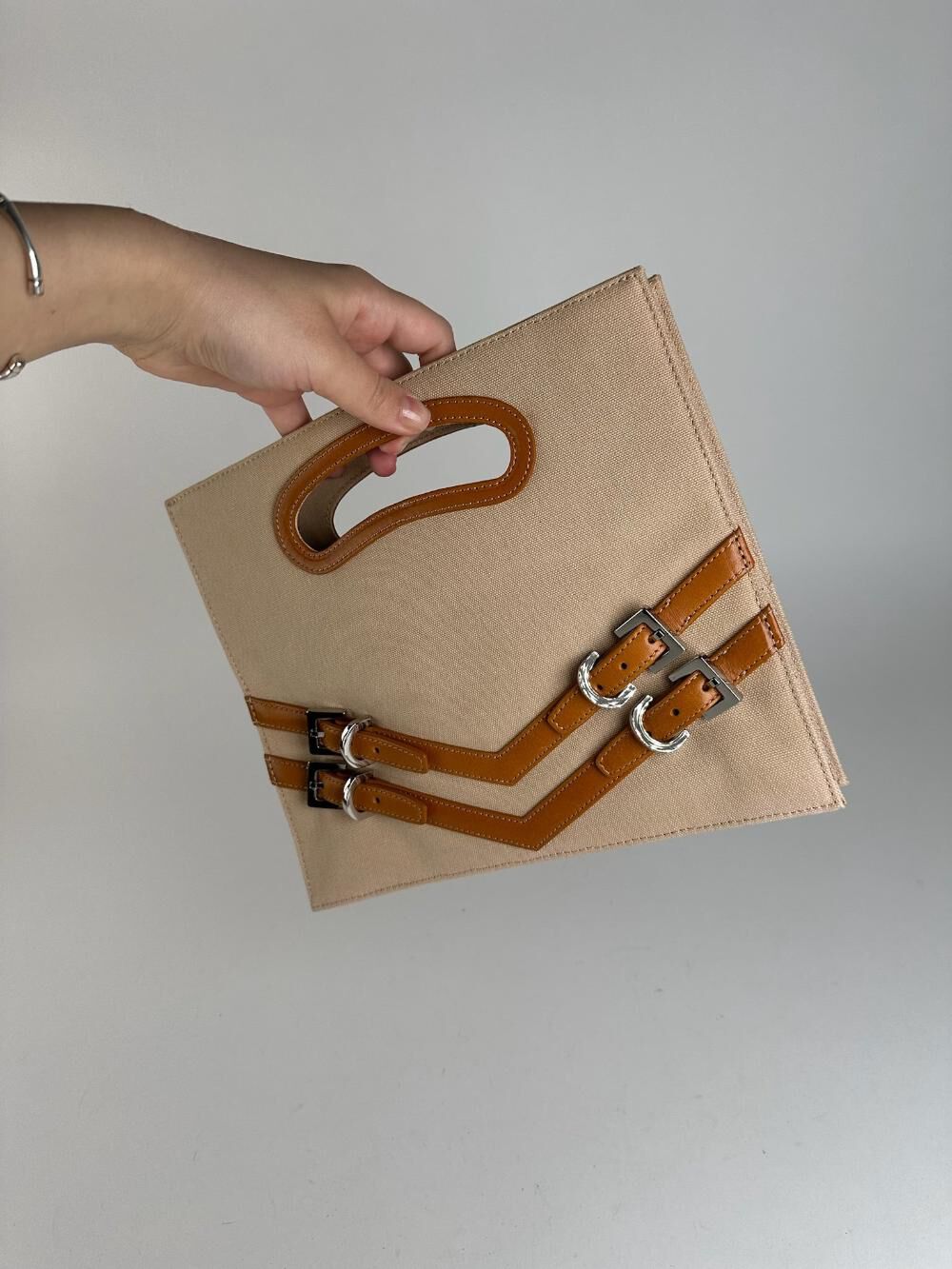 Yves Saint Laurent Handbag