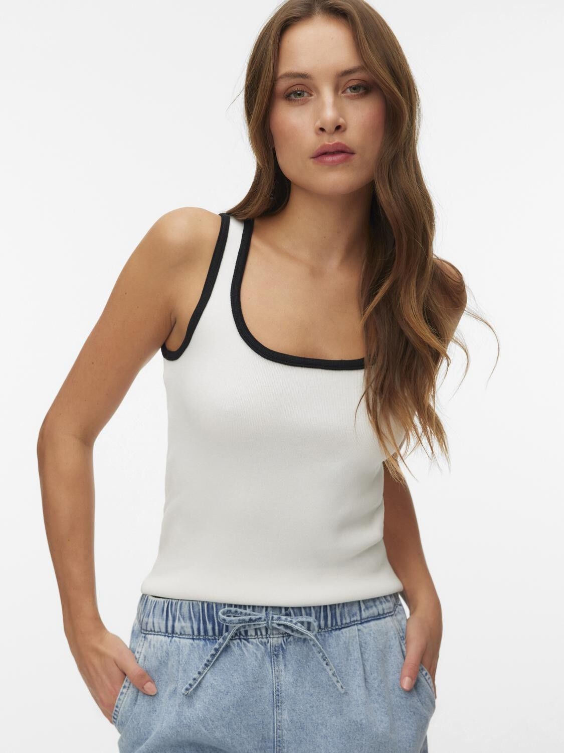 AWALICE SL U-NECK KNIT TOP