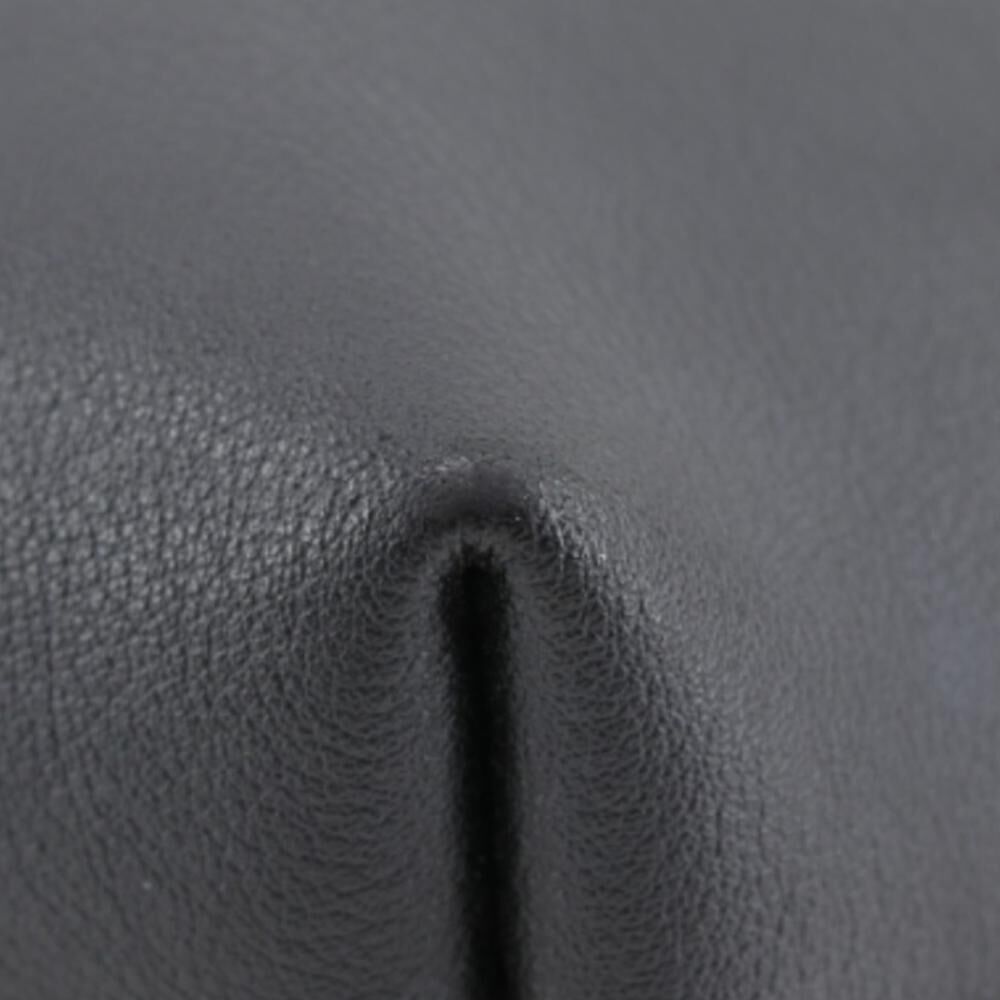 Yves Saint Laurent Tote