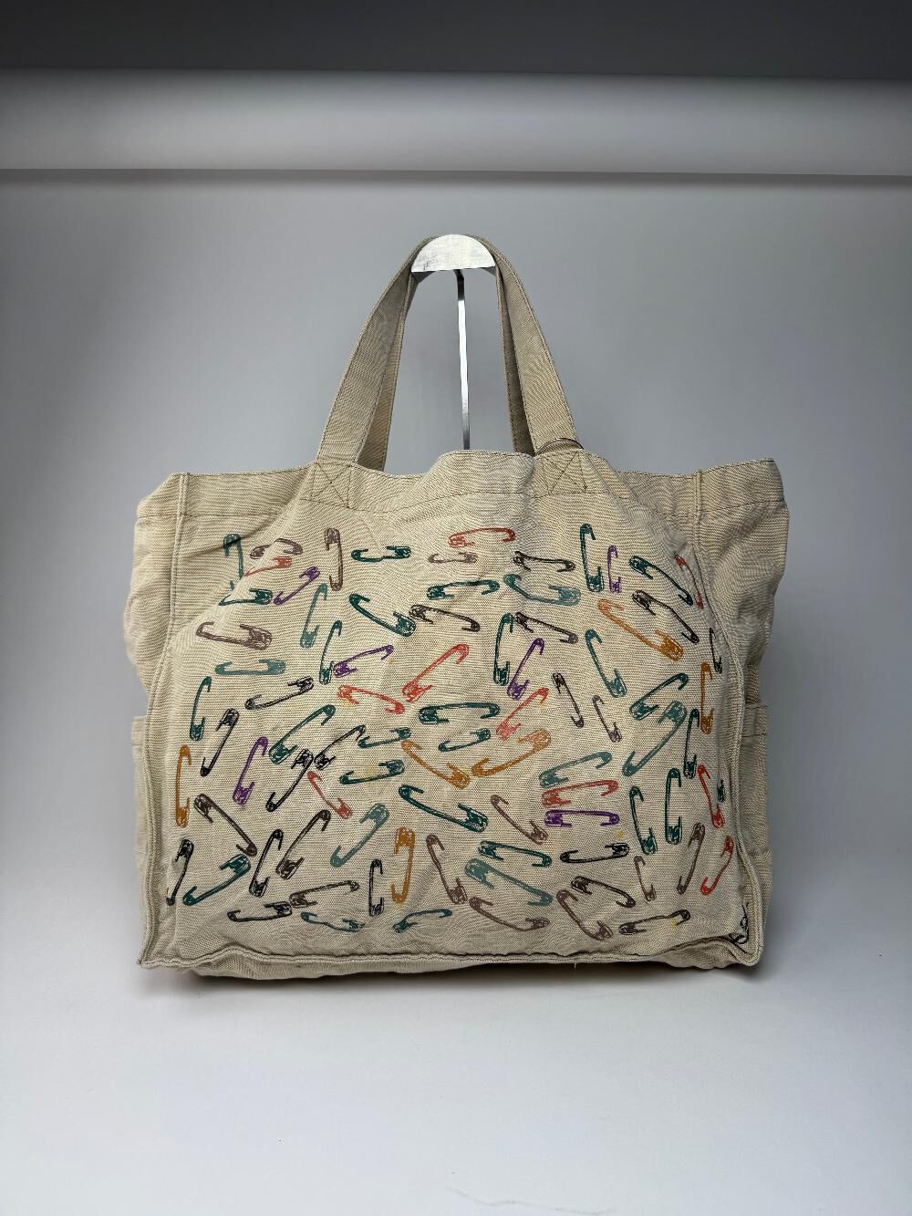 Yves Saint Laurent Tote