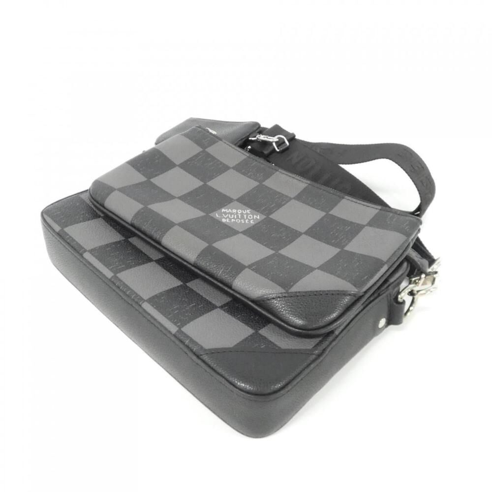 Louis Vuitton Shoulder Bags