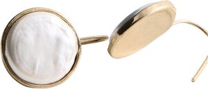 Round resin earrings