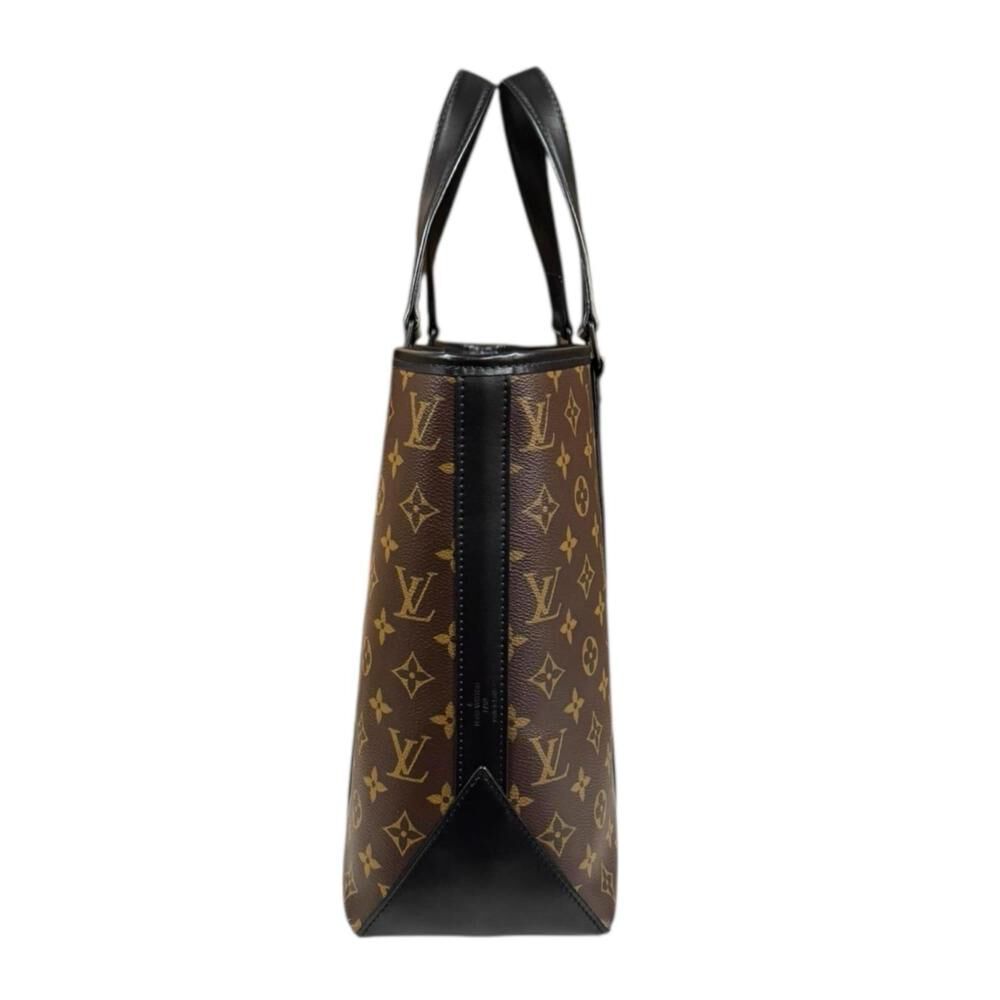 Louis Vuitton Tote