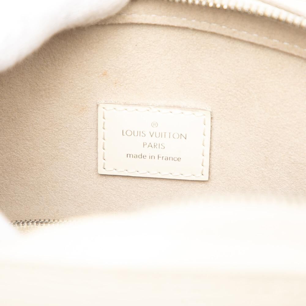 Louis Vuitton Pont Neuf
