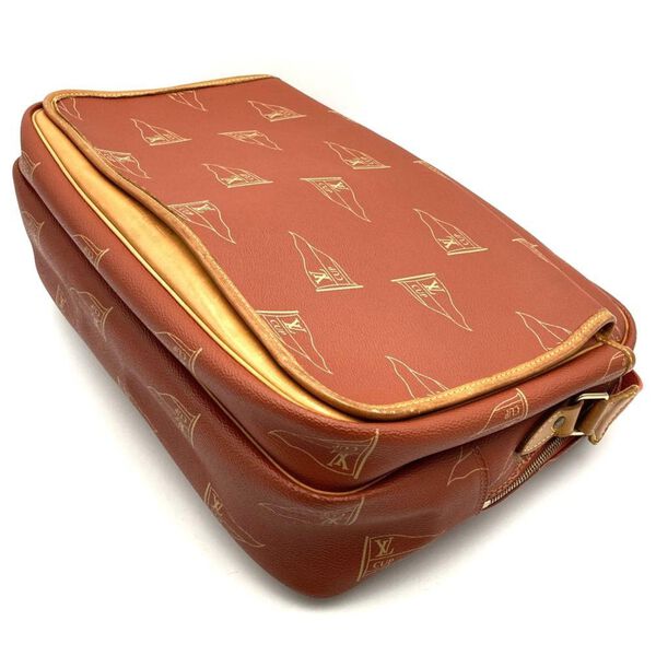 Louis Vuitton Messenger