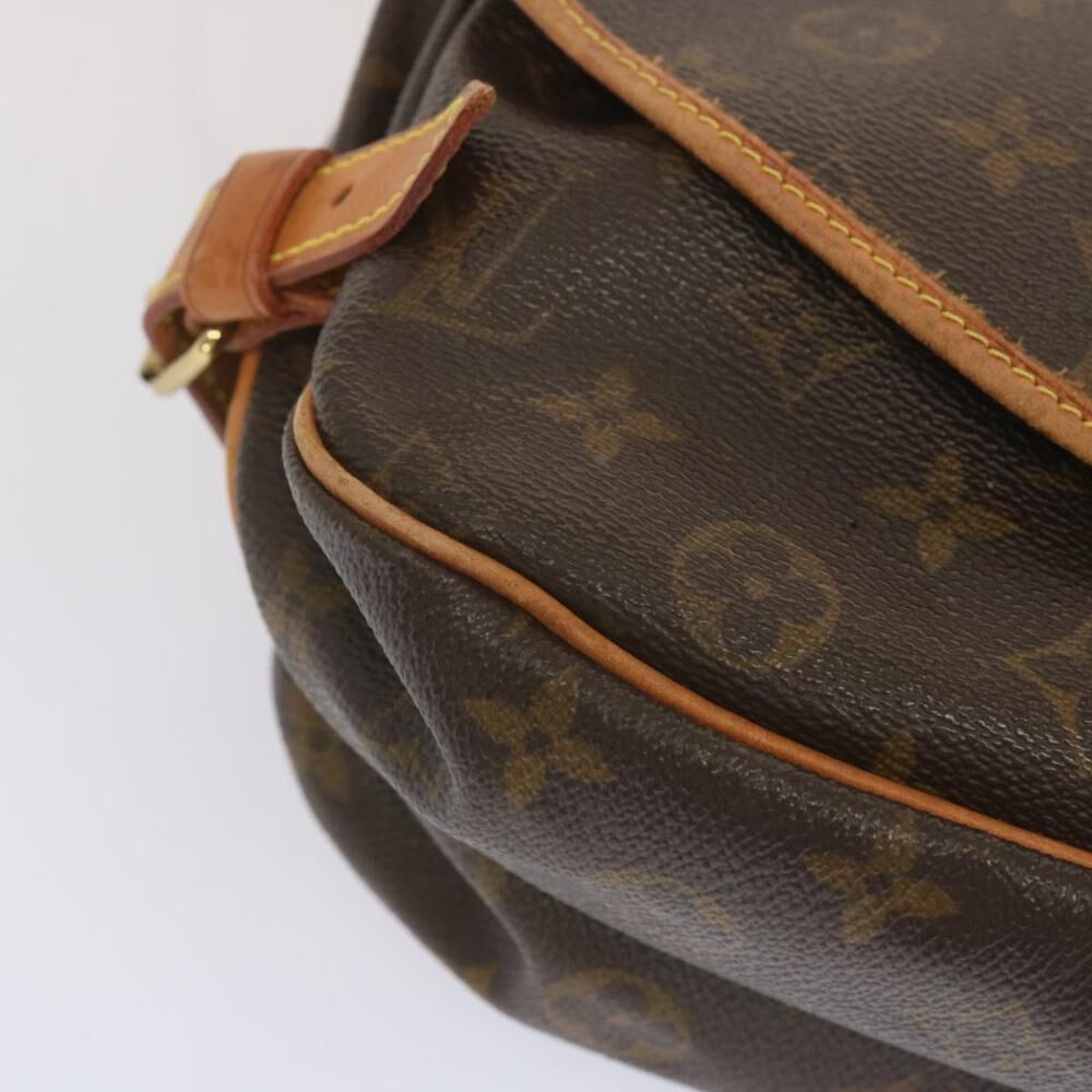 Louis Vuitton Saumur