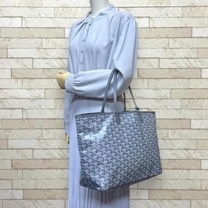 Goyard Tote