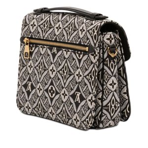 Louis Vuitton Pochette M&eacute;tis