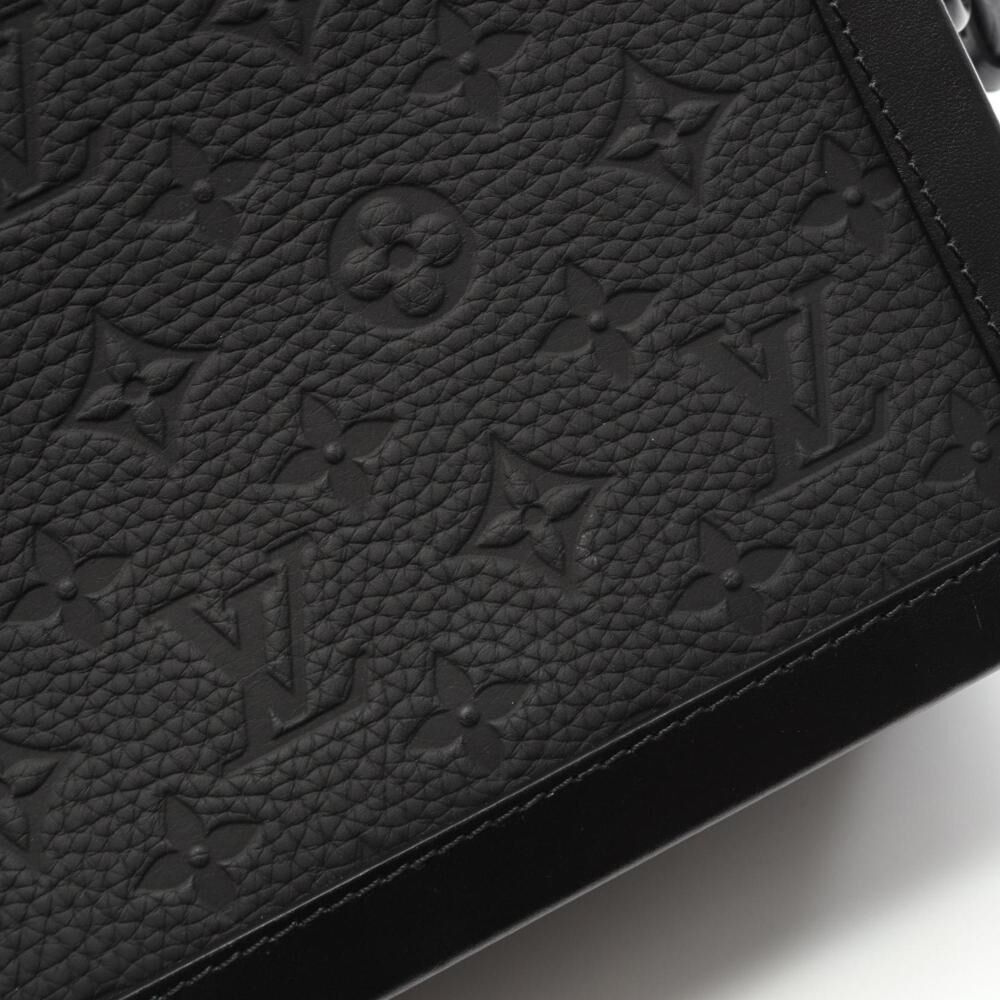 Louis Vuitton Shoulder Bags