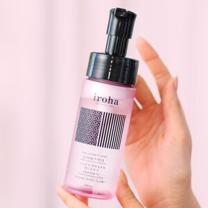 iroha INTIMATE WASH Damask Rose and Geranium