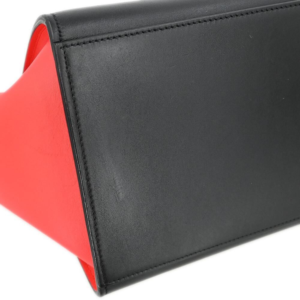 C&eacute;line Trapeze