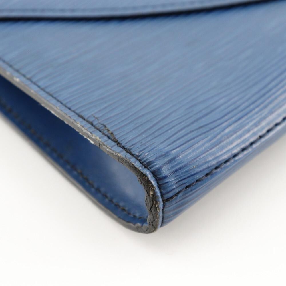 Louis Vuitton Clutch