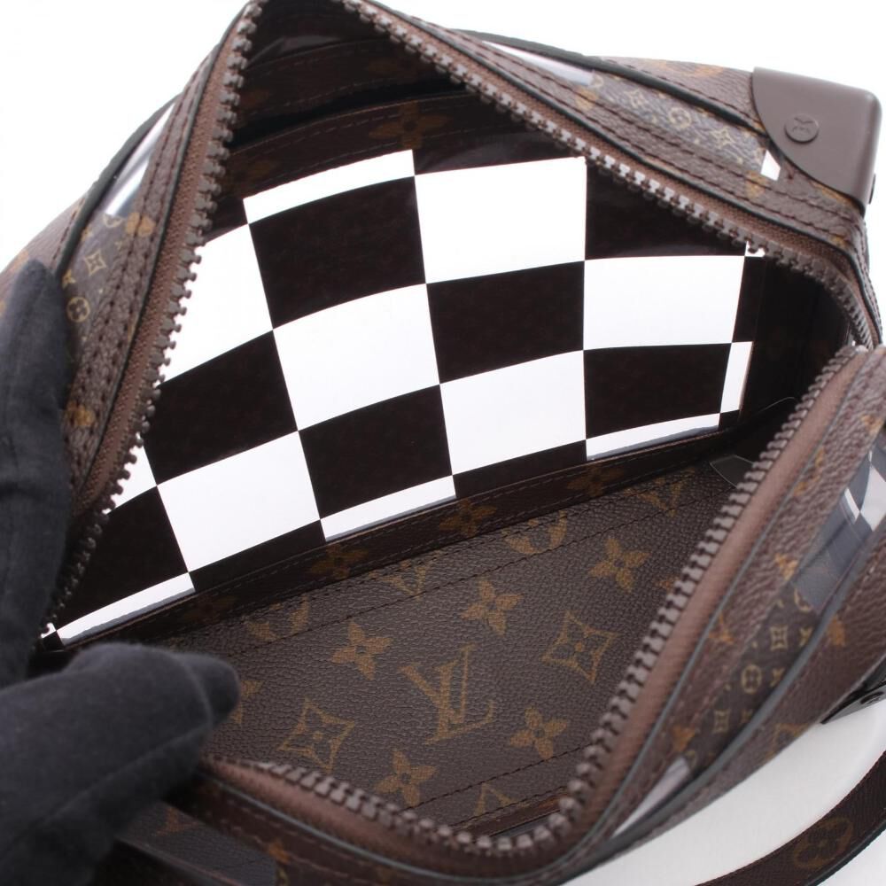 Louis Vuitton Shoulder Bags