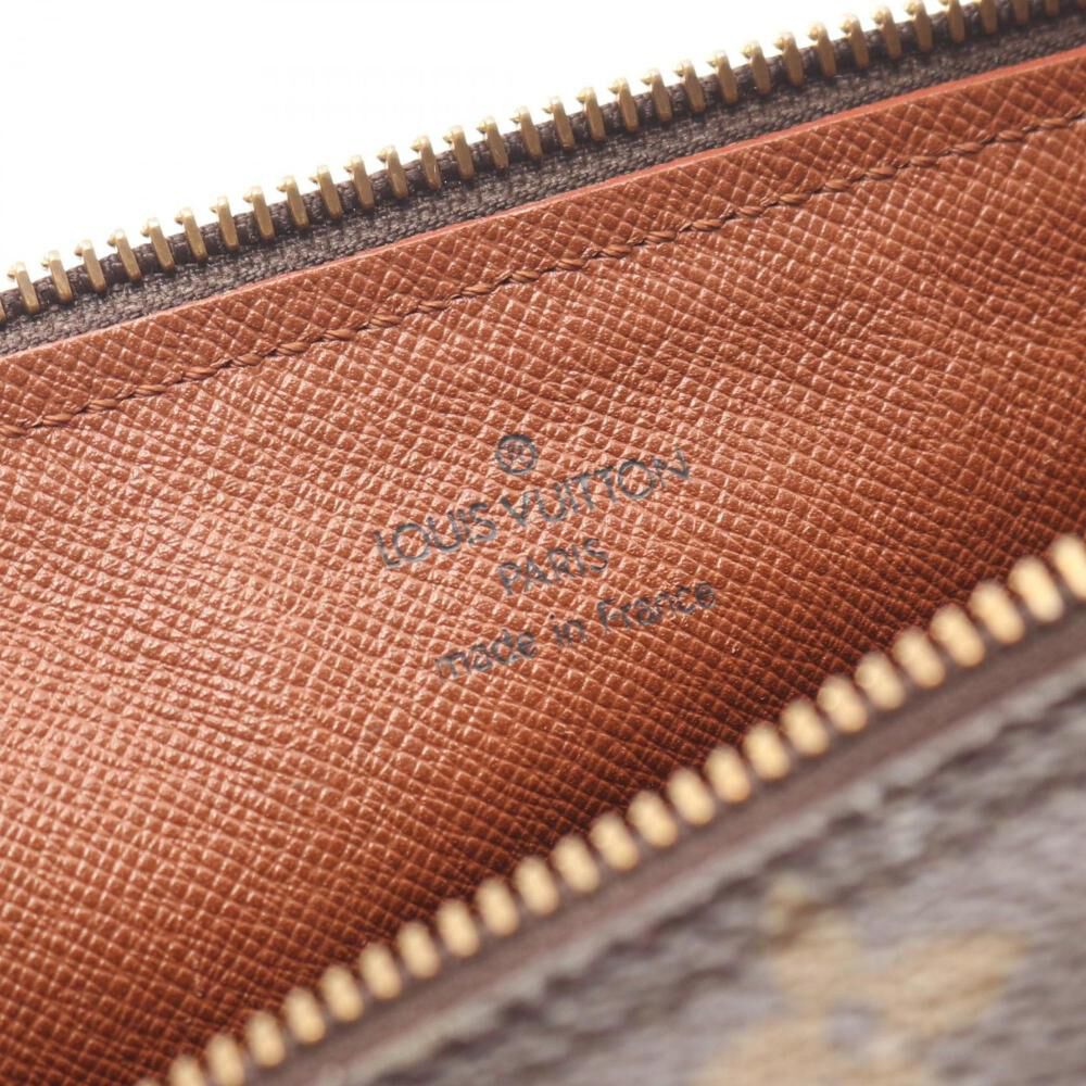 Louis Vuitton Papillon