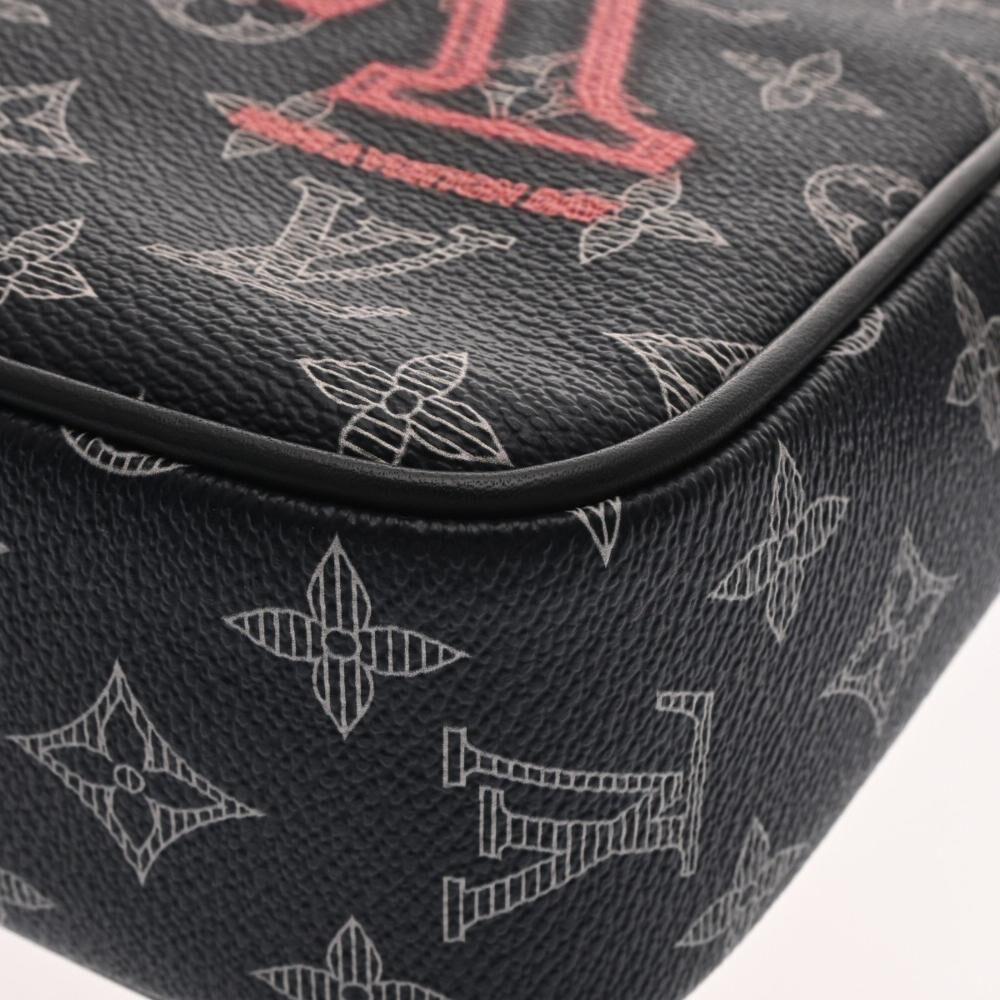 Louis Vuitton Shoulder Bags