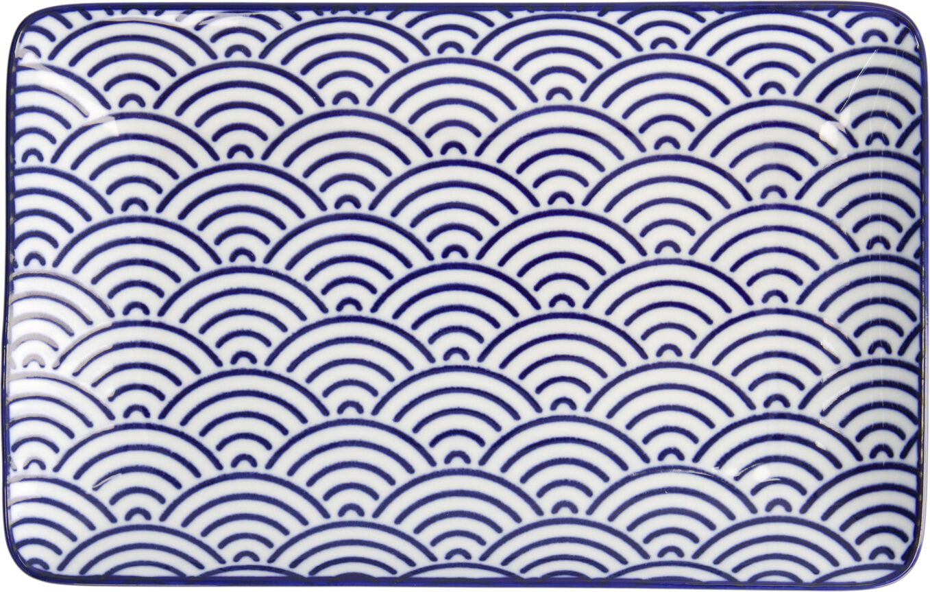 Nippon Blue Plate Rect 21x13. 5 Wave