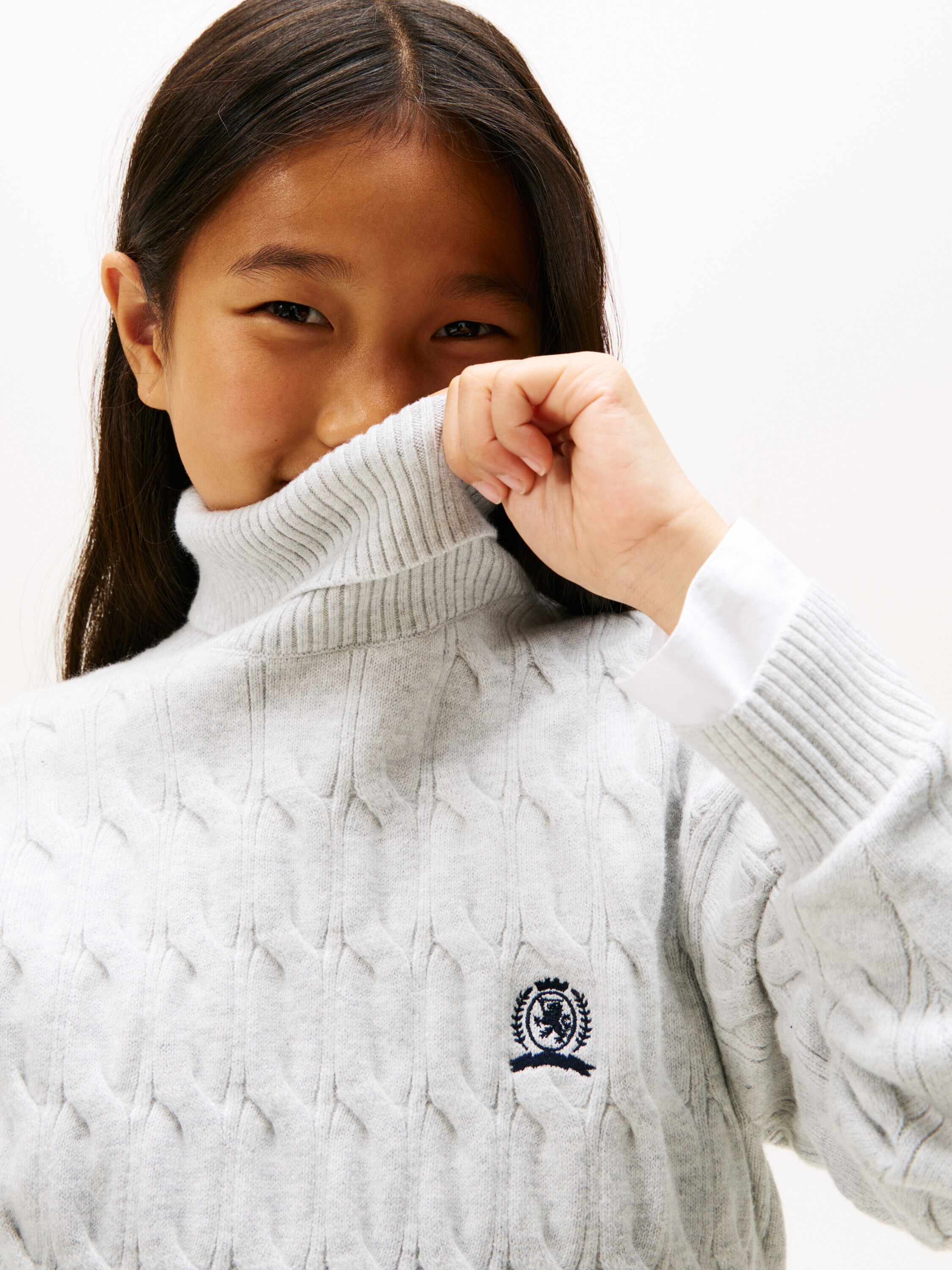CREST CABLE TURTLE NECK