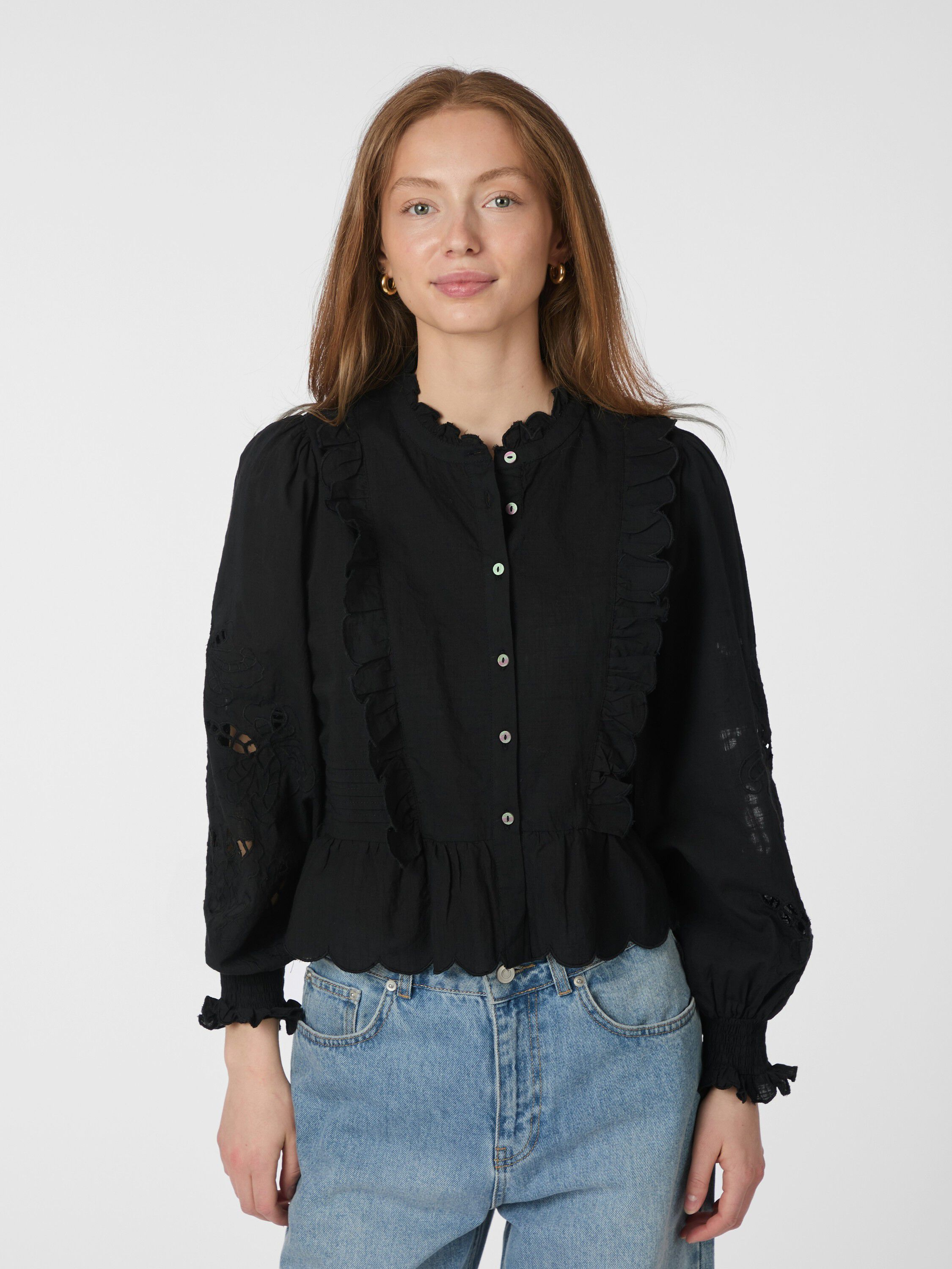 Petrine Embroidery Blouse