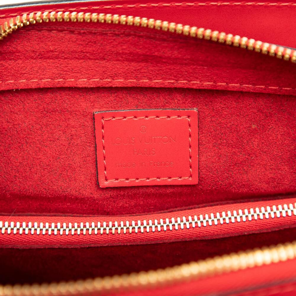 Louis Vuitton Pont Neuf