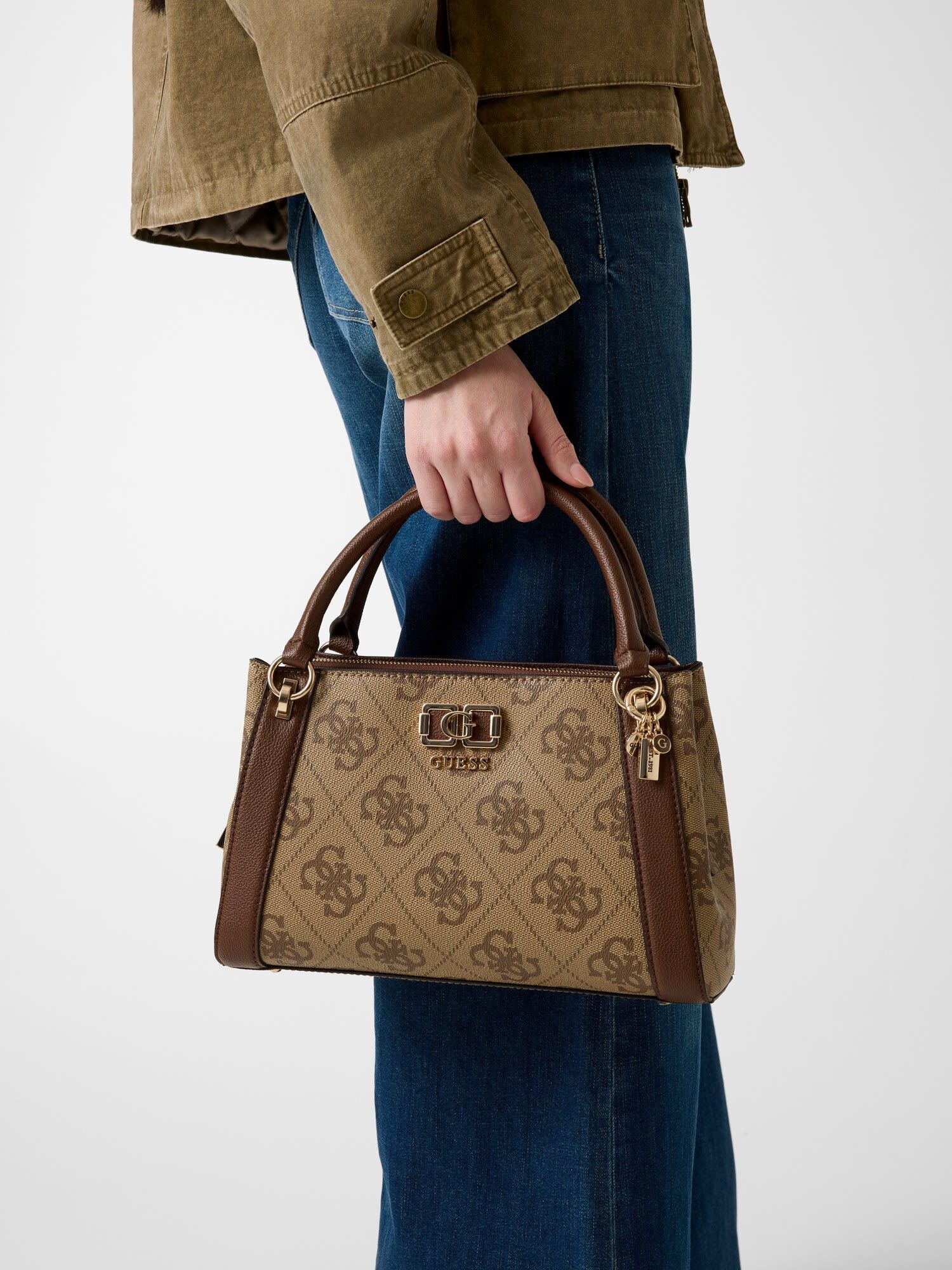 KARNILLA LOGO GFRIEND SATHEL