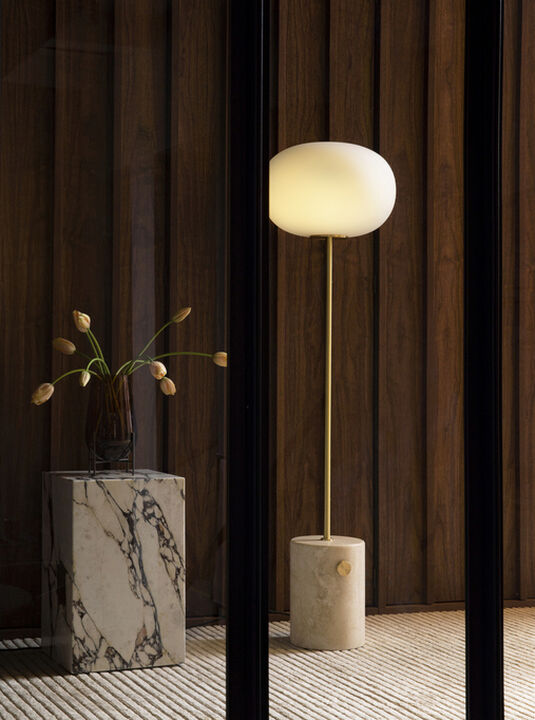 Plinth Tall, Calacatta Viola