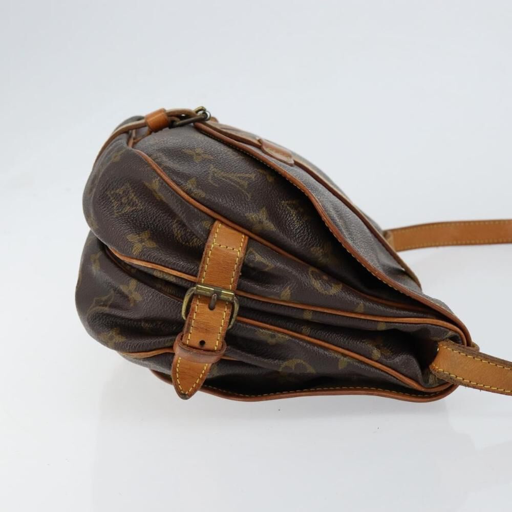 Louis Vuitton Saumur