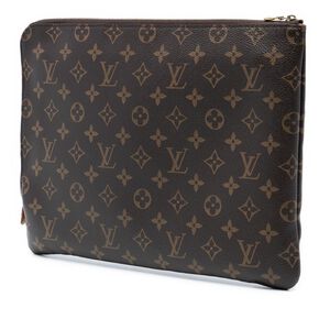Louis Vuitton Clutch