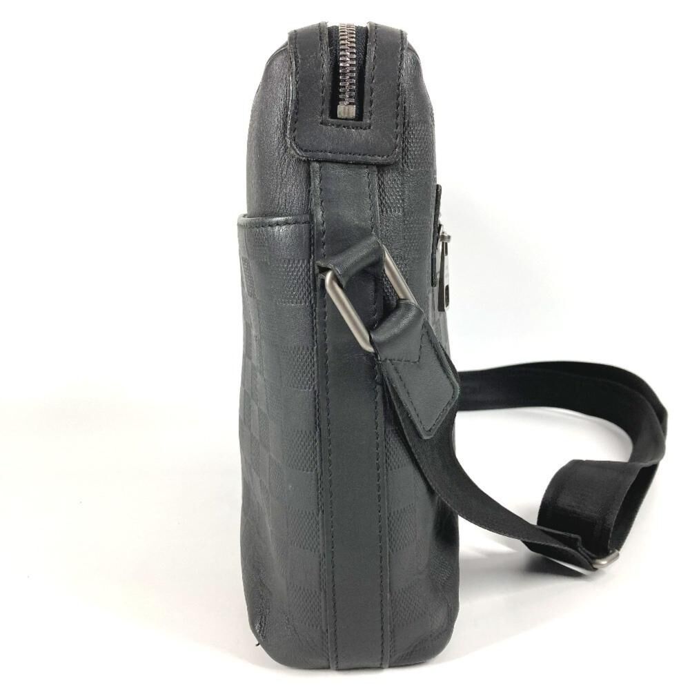 Louis Vuitton Messenger