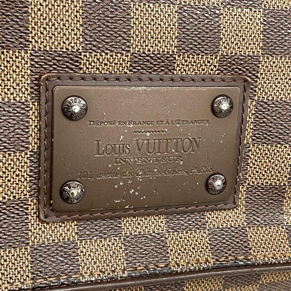 Louis Vuitton Shoulder Bags