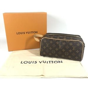Louis Vuitton Clutch