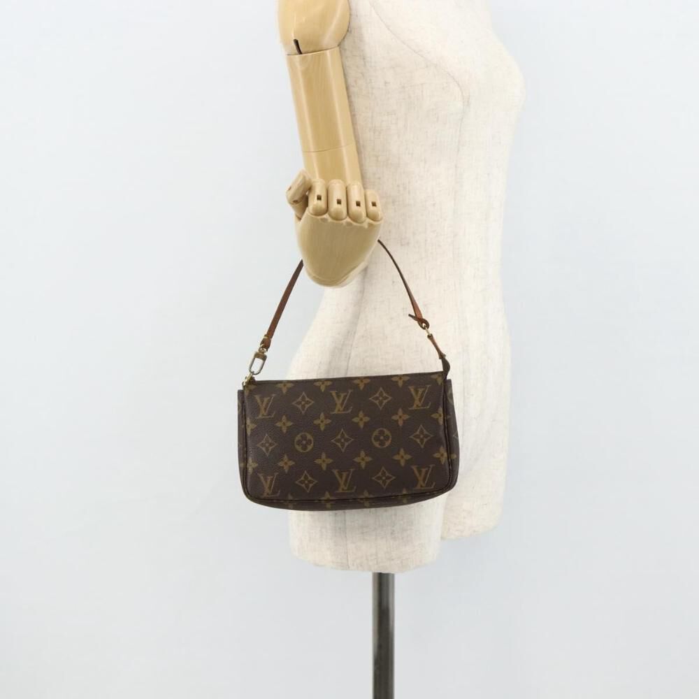Louis Vuitton Pochette Accessoires