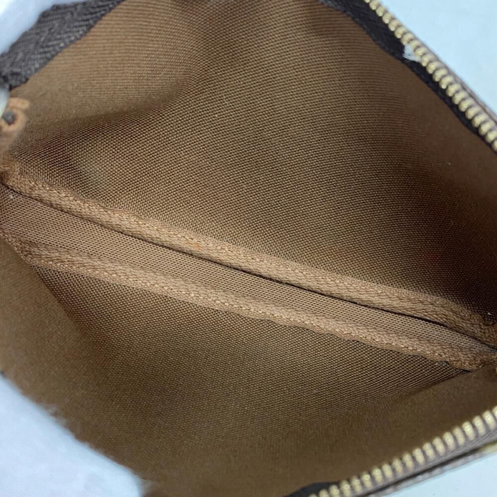 Louis Vuitton Pochette Accessoires