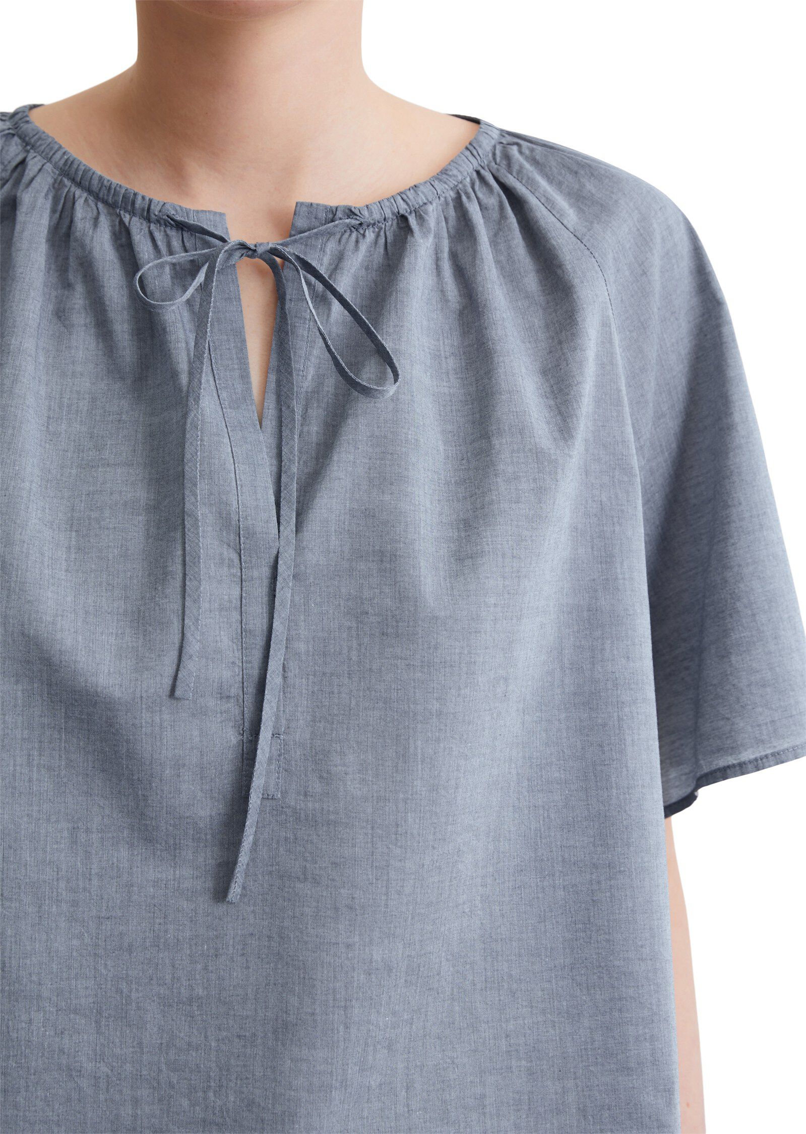 Blouse, round neck with gathering a