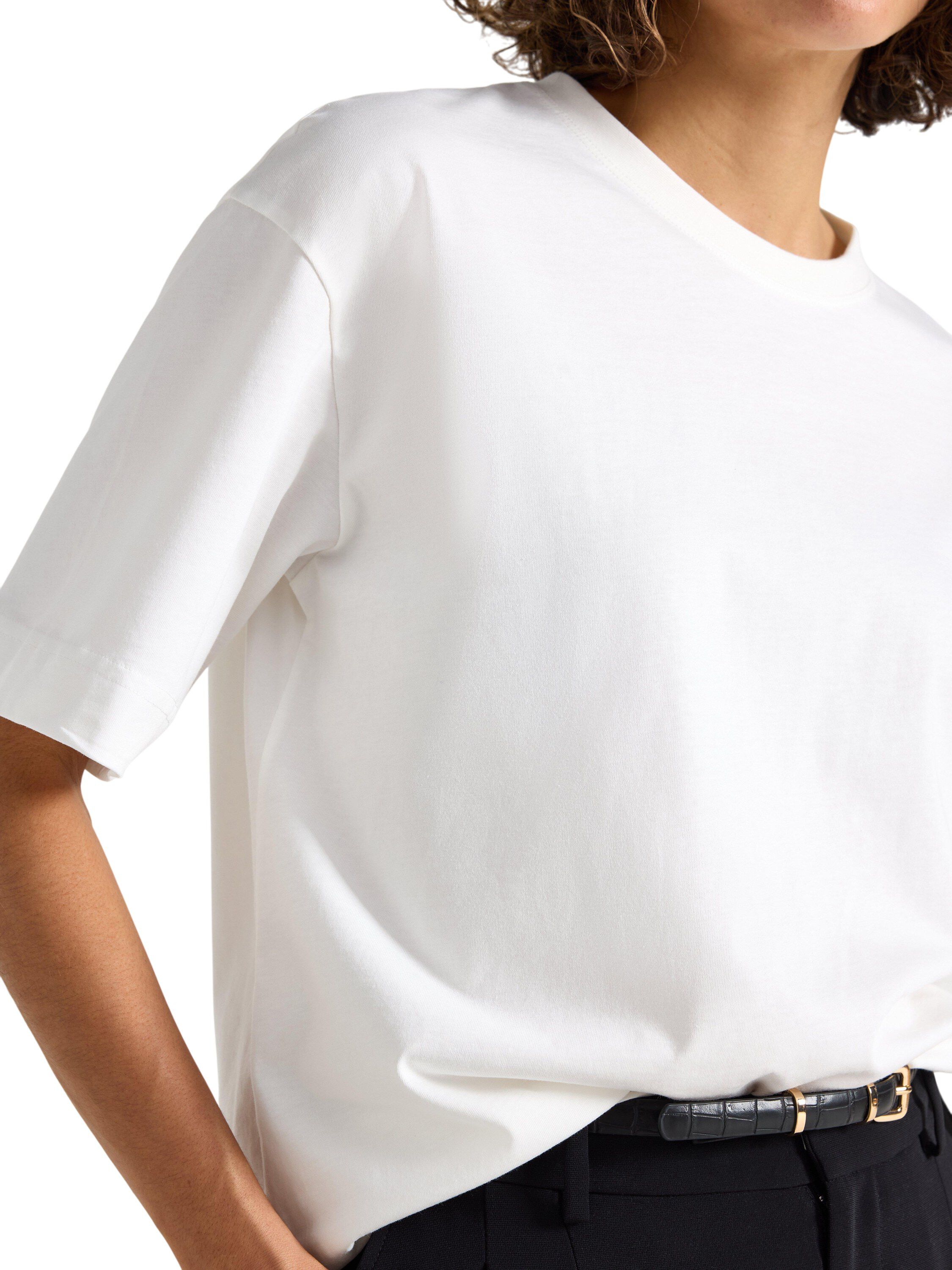 Comfy, stylish t-shirt