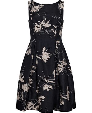 Kjole med blomstret print