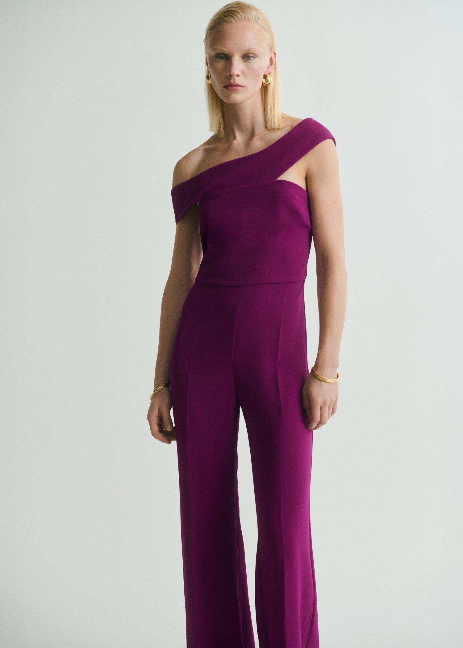 Long jumpsuit with asymmetrical nec
