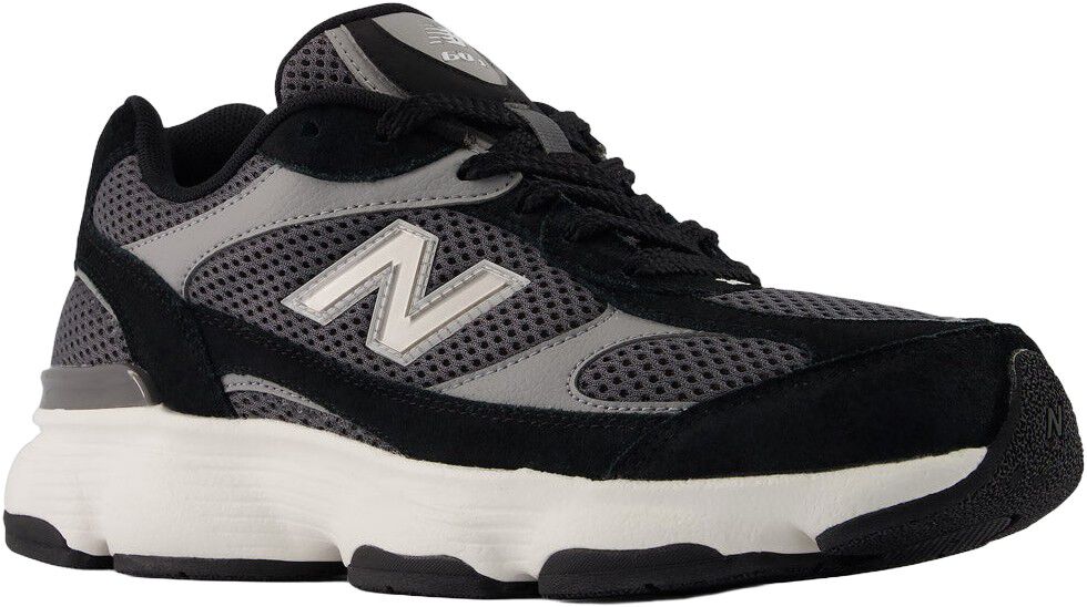 603 Sneakers
