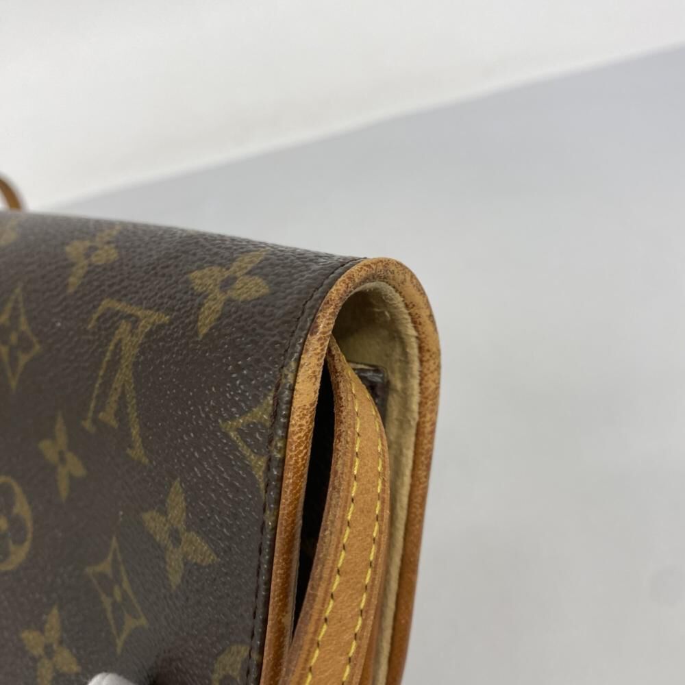 Louis Vuitton Twin Pochette