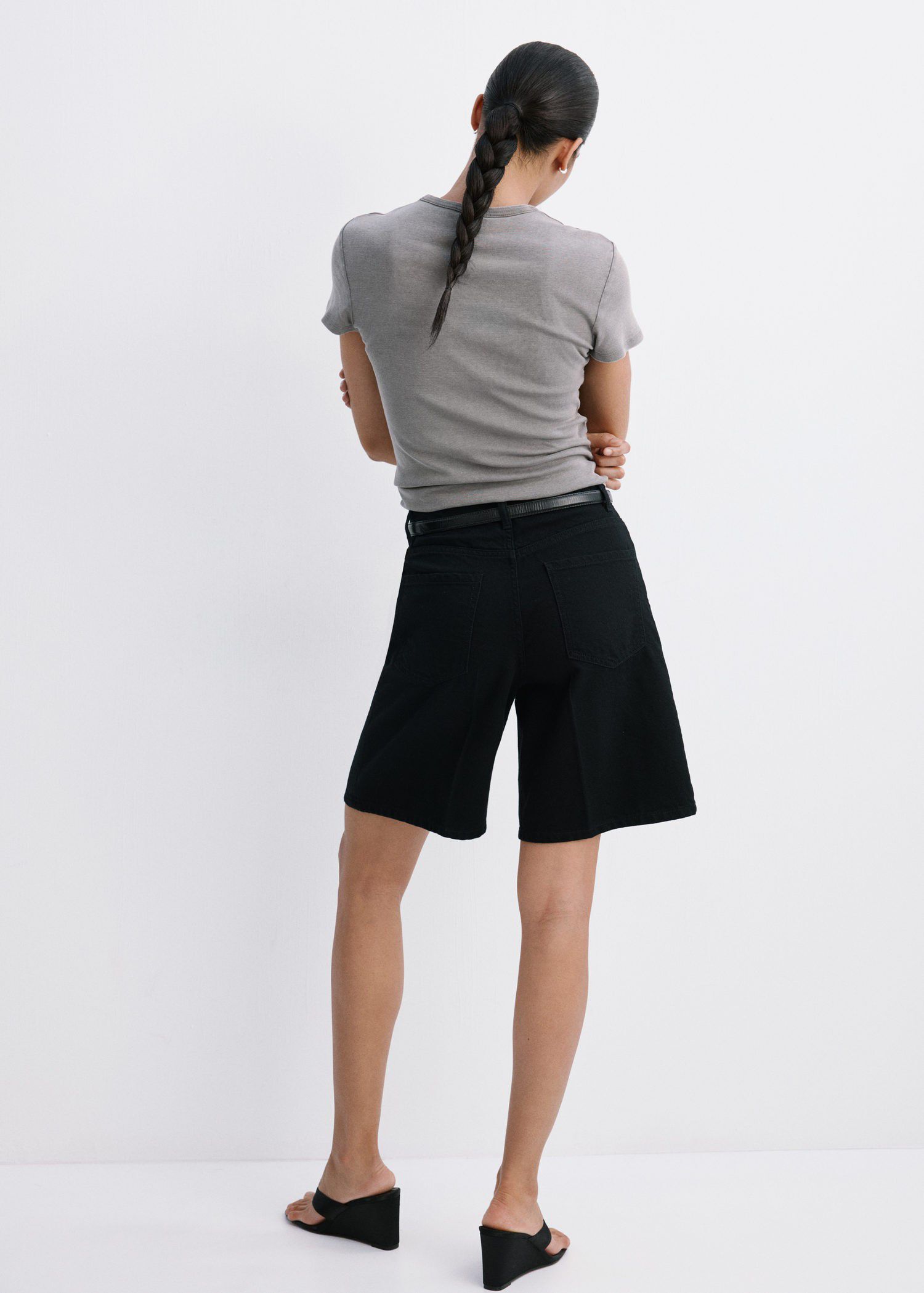 Straight-fit high-waist bermuda sho