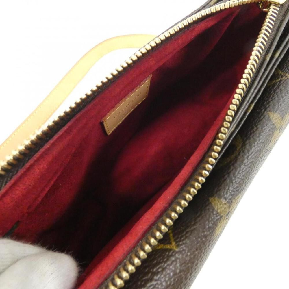 Louis Vuitton Shoulder Bags