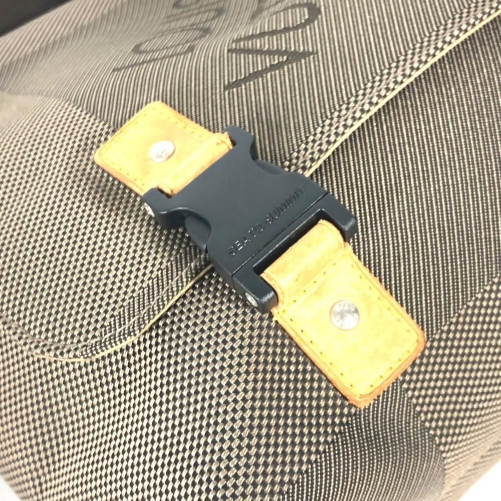 Louis Vuitton Messenger