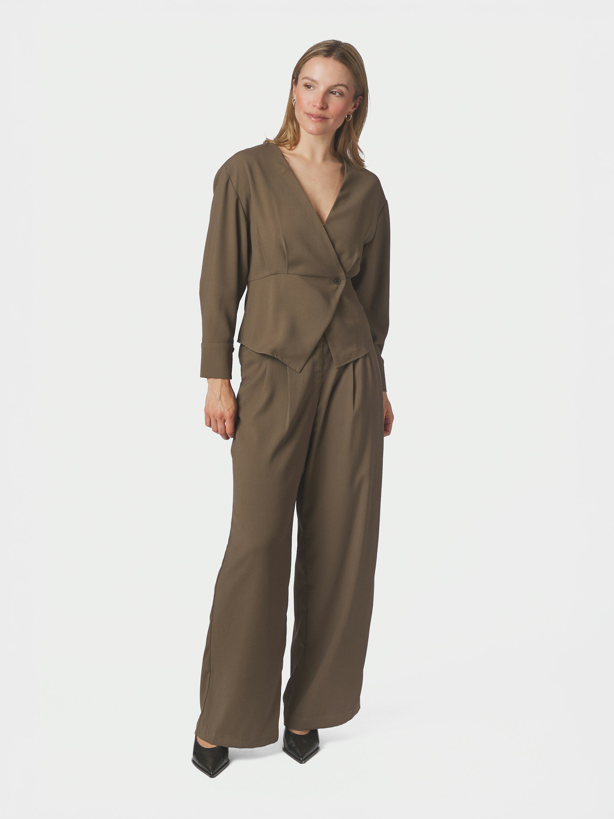 Reline Crepe Blouse